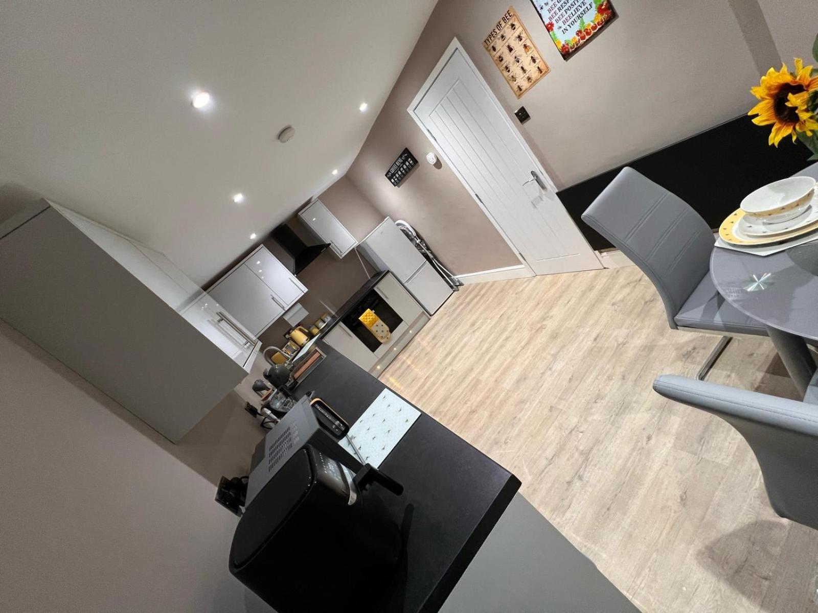 Premier Inn Comfort Mattresses - Sleeps 6 Middleton  Exterior photo